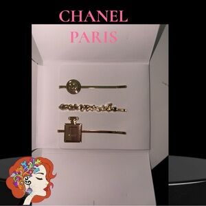 CHANEL Gold Hair Accessory Trio